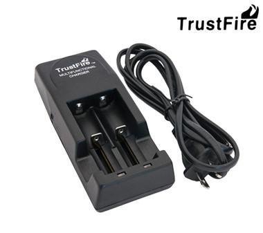 trustfire_charger_large.jpg