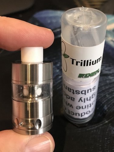 Trillium2.JPG