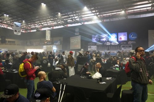 Vapecon2557.JPG Vapecon2557.JPG
