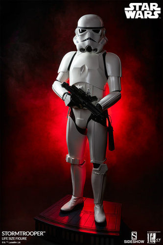 star-wars-stormtrooper-life-size-figure-400077-02.jpg