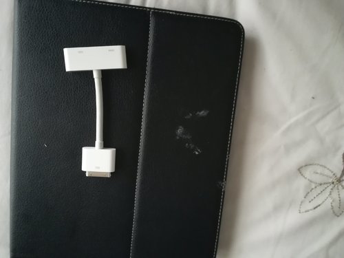 iPad cable.jpg