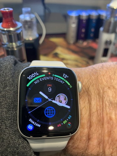 iWatch 001.JPG iWatch 001.JPG