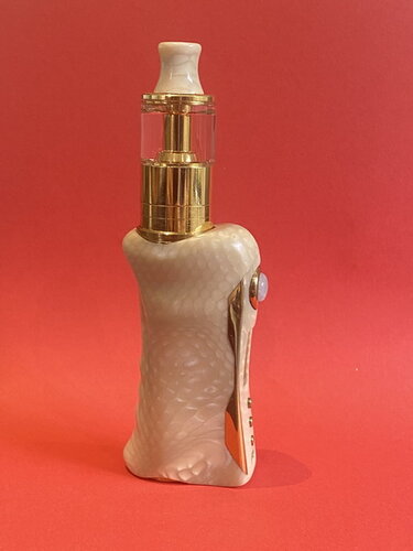 Solar Storm Ivory and Gold DVarw DL 2.JPG