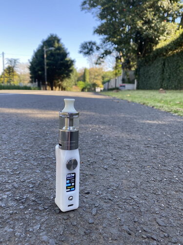 Walk Vape 210515 04.jpg