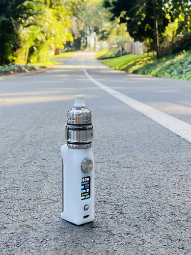 Walk Vape 210706 01.jpg