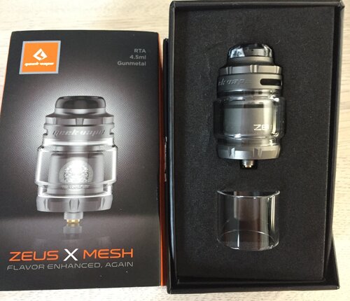 Zeus x Mesh.jpg Zeus x Mesh.jpg