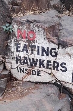 No eating hawkers inside.jpg