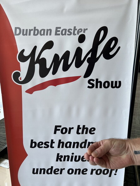 Knife Show 220415 01.jpg