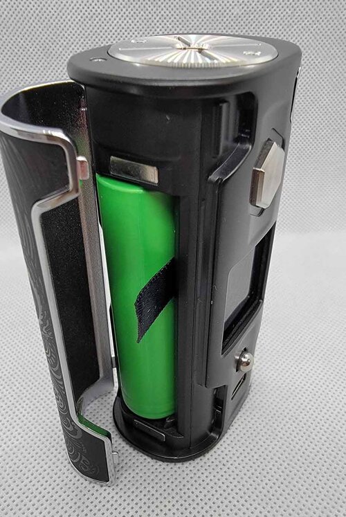 20 Battery Lid.jpg 20 Battery Lid.jpg