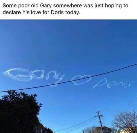 MrGSmokeFree Gary loves penis.jpg