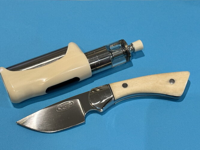 Knife SHow 230407 1.jpg