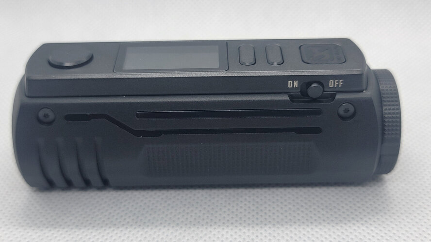 18 Side OnOff.jpg 18 Side OnOff.jpg