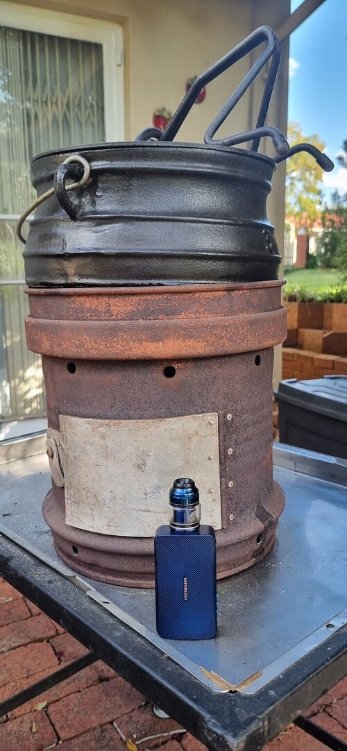 37mm aircraft rockets storage container.jpg