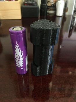 BatteryHolder 001.JPG