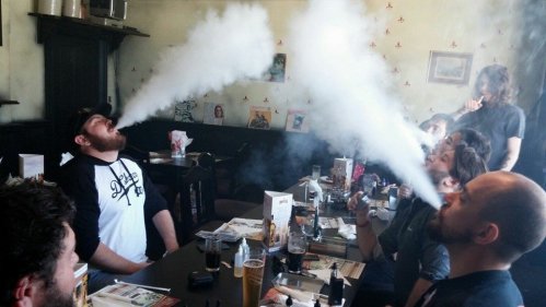 vape meet.jpg