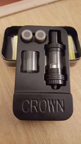 Uwell Crown photo1.jpg