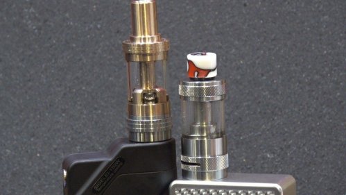 Uwell-Crown-and-Crown-v2.jpg Uwell-Crown-and-Crown-v2.jpg