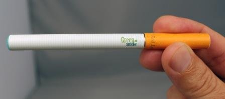 GreenSmoke_Cig-Close-Up.jpg