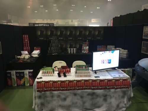 Vapecon Liqua Hats Stand .JPG