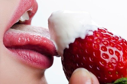 tongue-strawberry.jpeg tongue-strawberry.jpeg