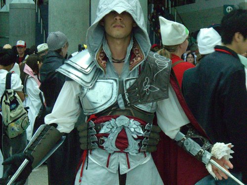 Anime-Expo2010-Assasins-Creed-Ezio-Cosplay.JPG