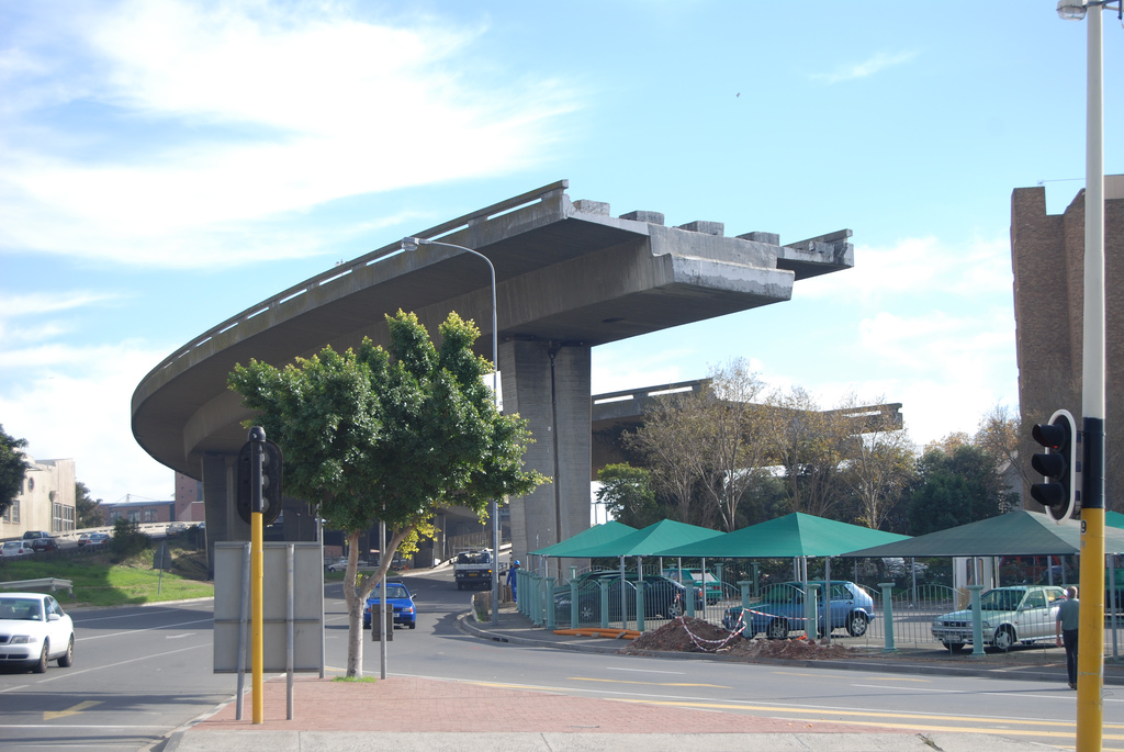 Foreshore_Freeway_Bridge.jpg