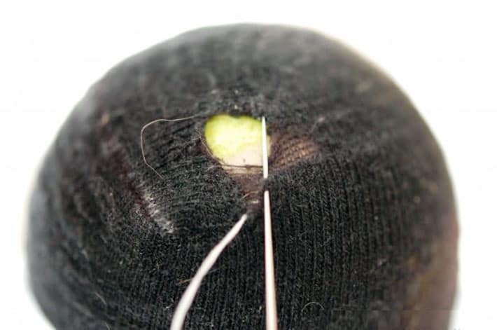 fixing-sock-4.jpg